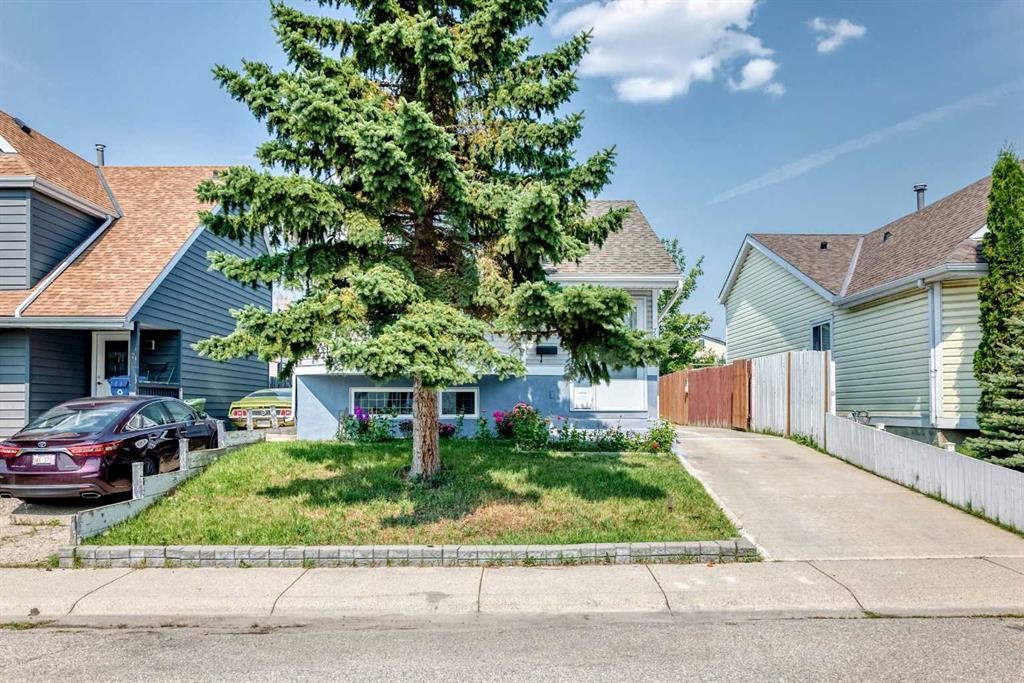 76 Aberfoyle Close Ne, Calgary, AB - Outdoor