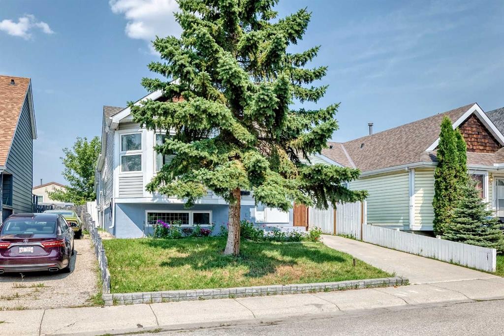 76 Aberfoyle Close Ne, Calgary, AB - Outdoor