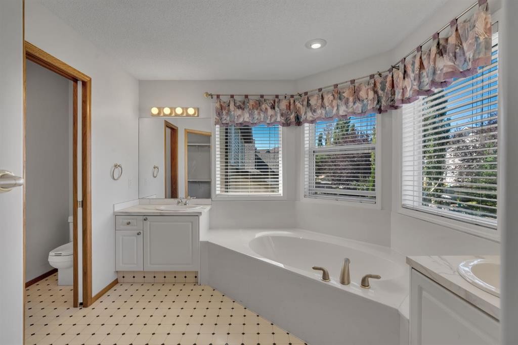 83 Panorama Hills Close Nw, Calgary, AB