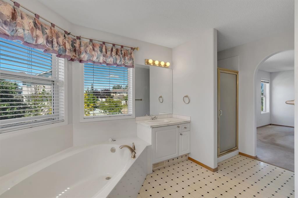 83 Panorama Hills Close Nw, Calgary, AB