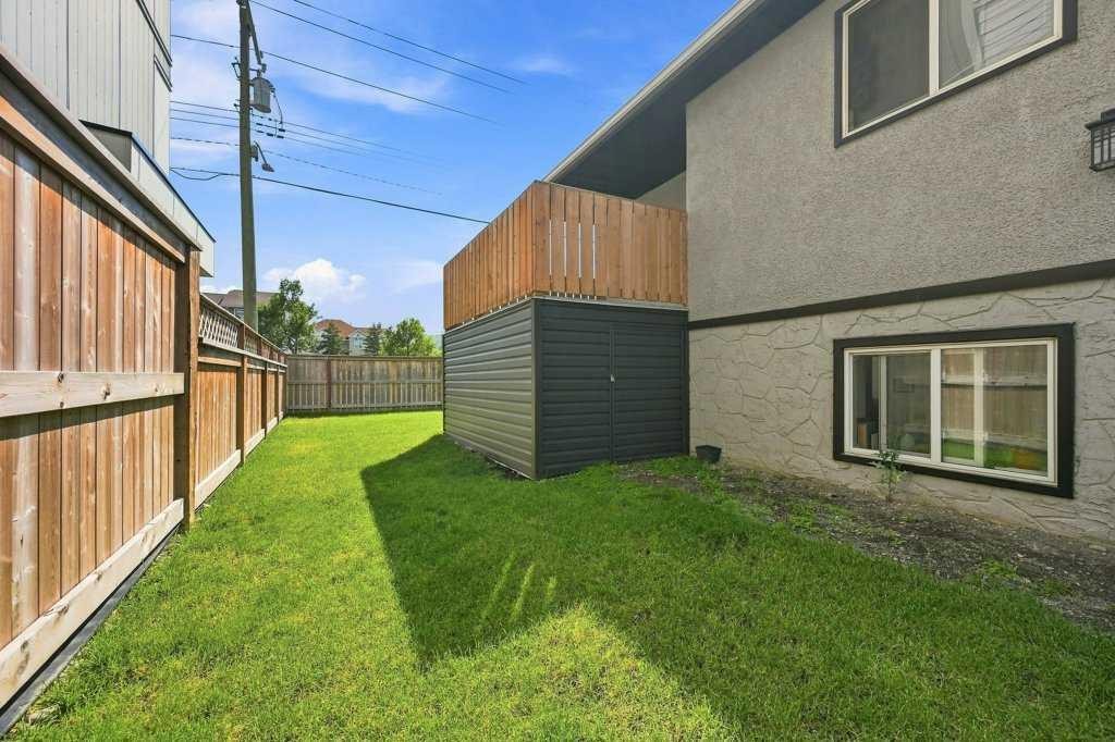 2-7734 Bowness Road Nw, Calgary, AB - Outdoor With Exterior