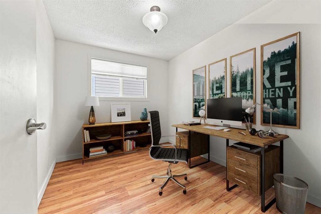 2-7734 Bowness Road Nw, Calgary, AB - Indoor Photo Showing Office