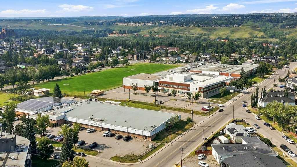 2-7734 Bowness Road Nw, Calgary, AB - Outdoor With View