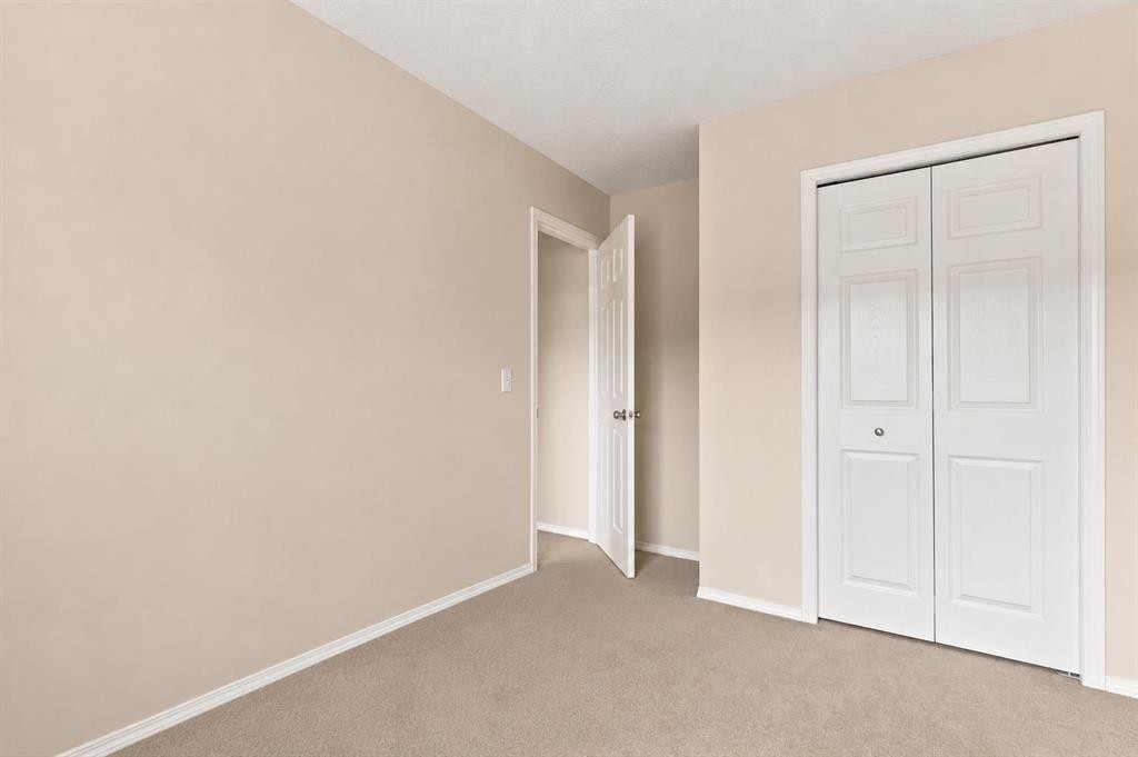 106 Panamount Drive Nw, Calgary, AB - Indoor