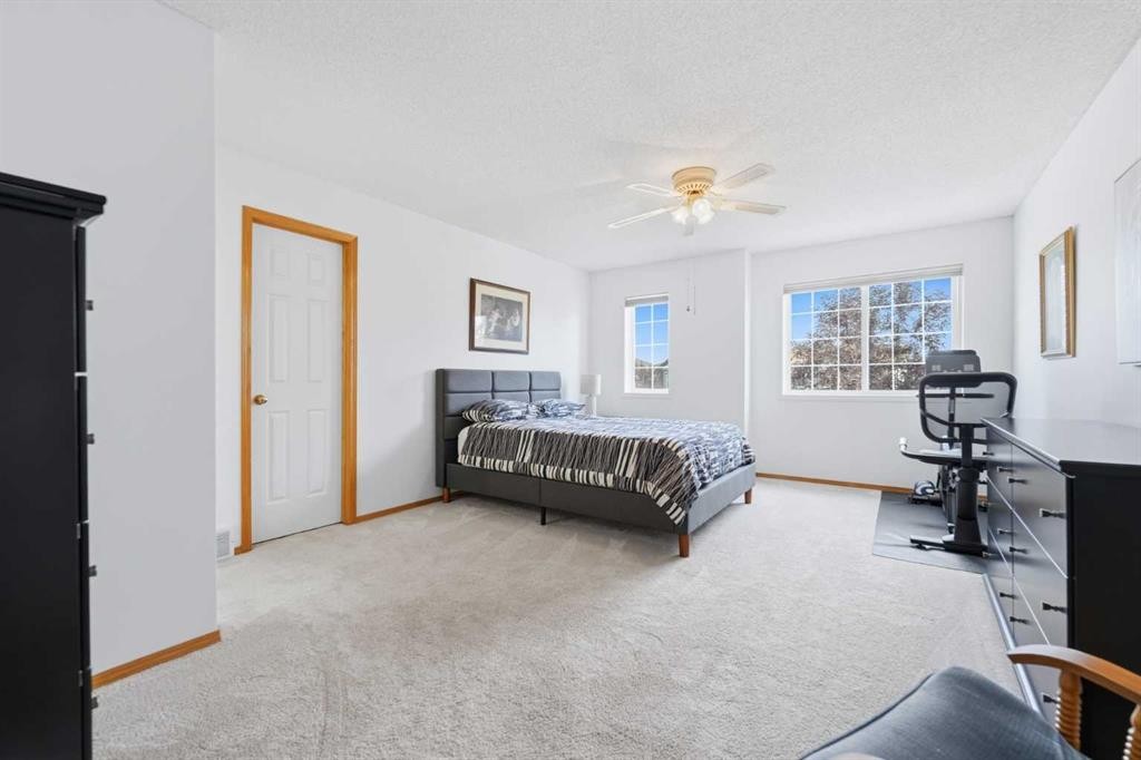 72 Arbour Crest Road Nw, Calgary, AB - Indoor Photo Showing Bedroom