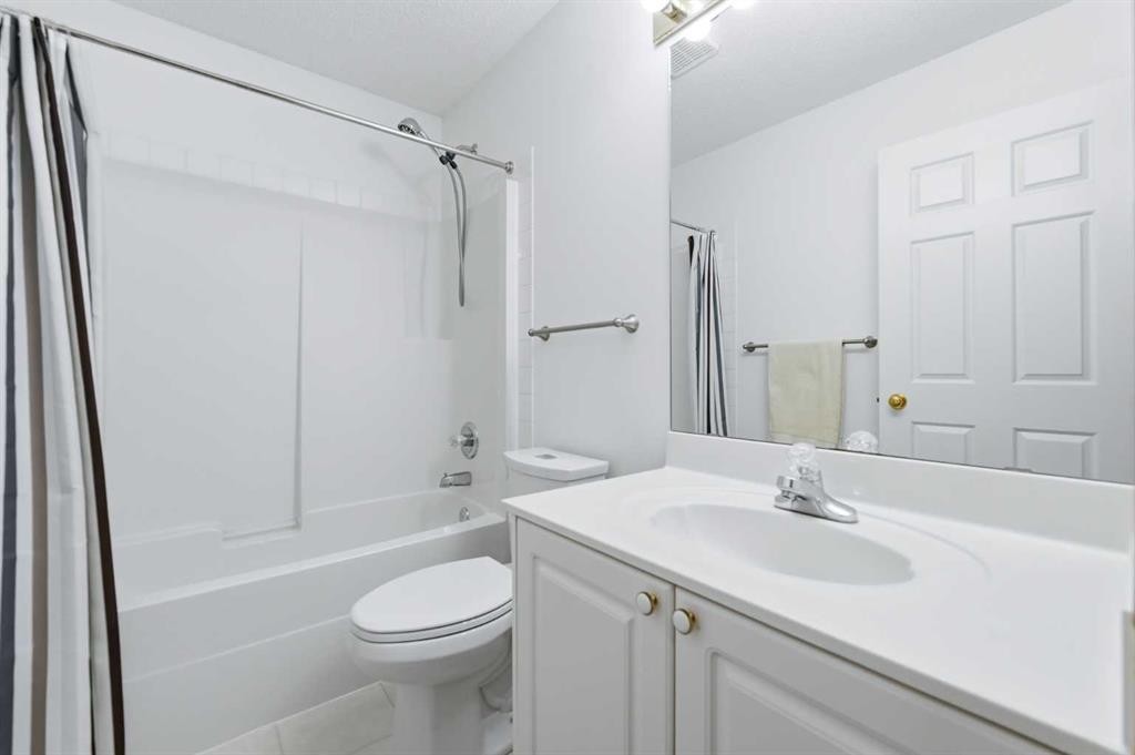 72 Arbour Crest Road Nw, Calgary, AB - Indoor Photo Showing Bathroom