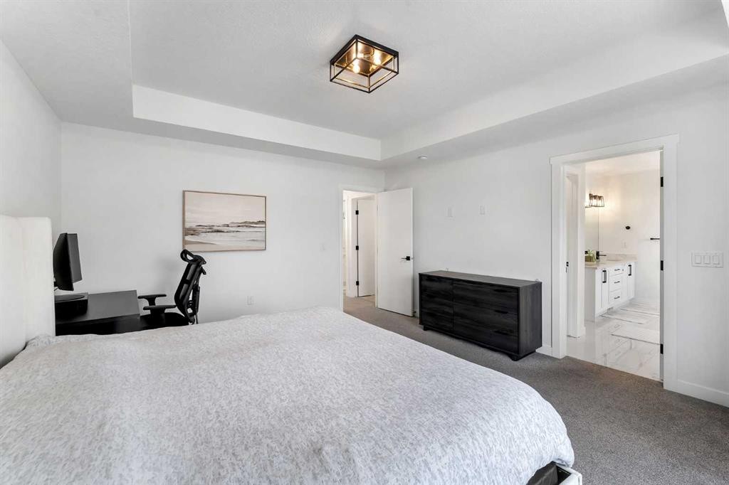 202 Kinniburgh Crescent, Chestermere, AB - Indoor Photo Showing Bedroom