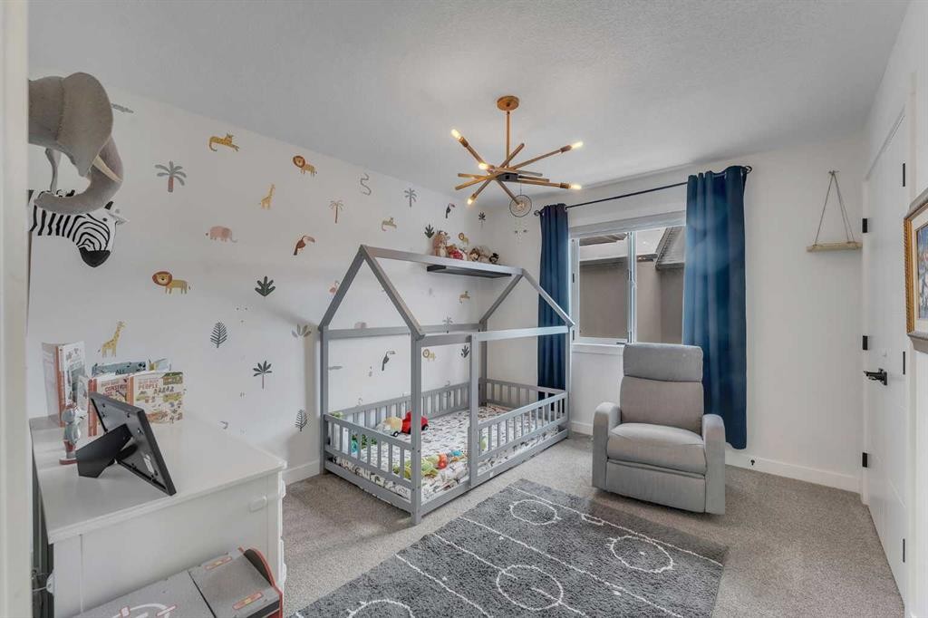 202 Kinniburgh Crescent, Chestermere, AB - Indoor Photo Showing Bedroom