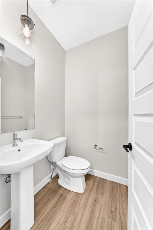 1069 Bayview Crescent Sw, Airdrie, AB - Indoor Photo Showing Bathroom