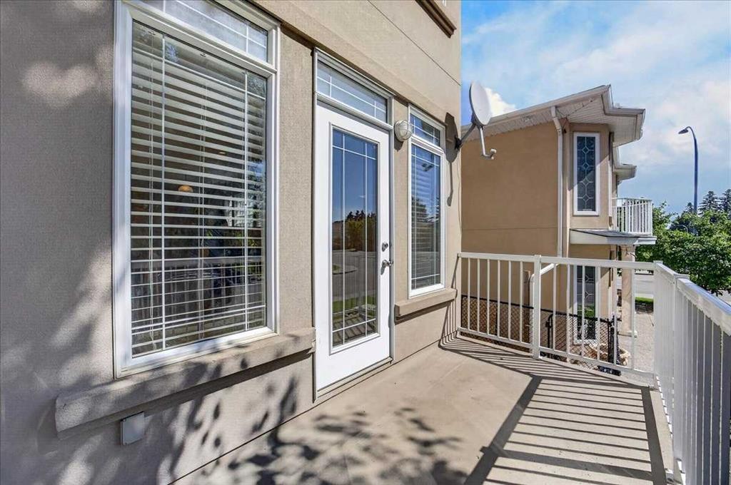 262 21 Avenue Ne, Calgary, AB - Outdoor With Exterior
