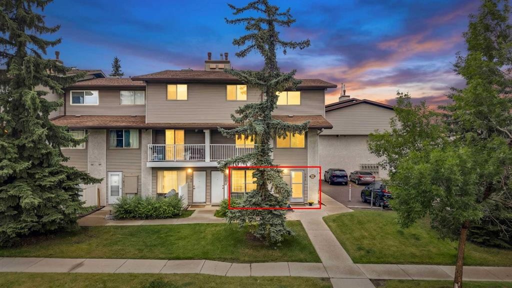 711-200 Brookpark Drive Sw, Calgary, AB - Outdoor