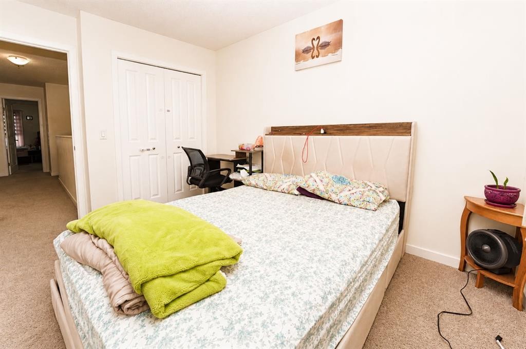 146 Skyview Point Crescent Ne, Calgary, AB - Indoor Photo Showing Bedroom