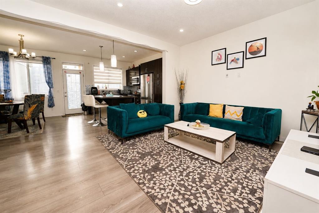 146 Skyview Point Crescent Ne, Calgary, AB - Indoor Photo Showing Living Room