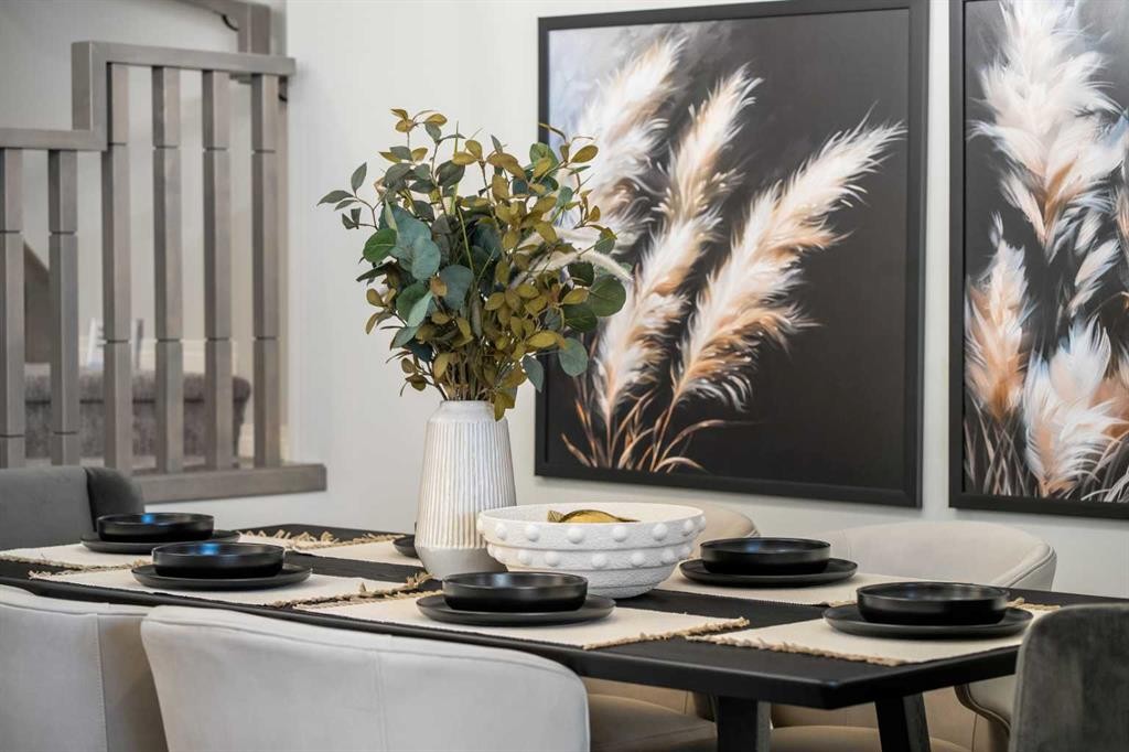 541 Bridgeport Street, Chestermere, AB - Indoor Photo Showing Dining Room