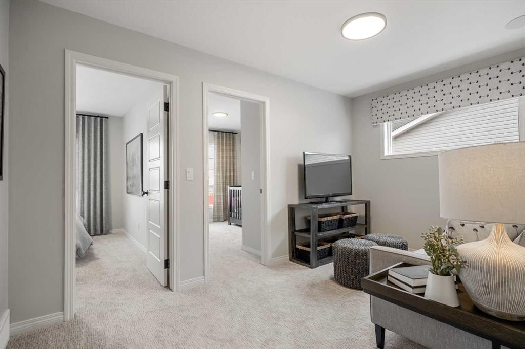 541 Bridgeport Street, Chestermere, AB - Indoor Photo Showing Other Room