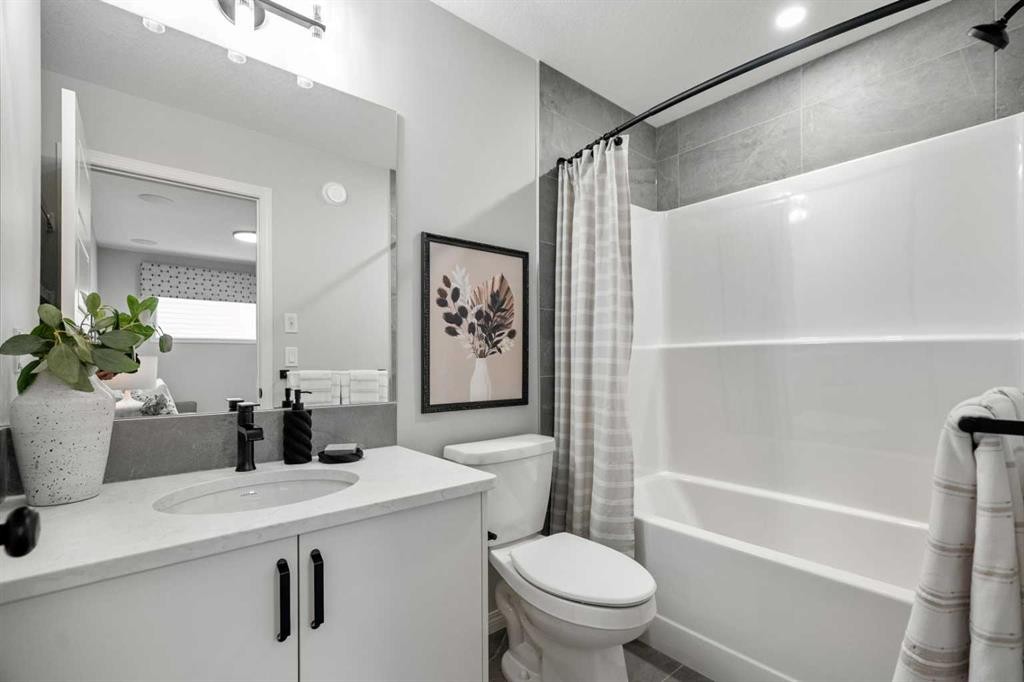 541 Bridgeport Street, Chestermere, AB - Indoor Photo Showing Bathroom