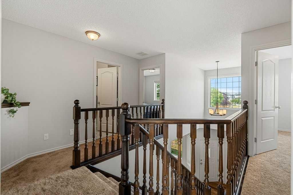 19 Citadel Ridge Close Nw, Calgary, AB - Indoor Photo Showing Other Room