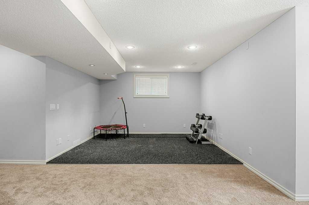 19 Citadel Ridge Close Nw, Calgary, AB - Indoor