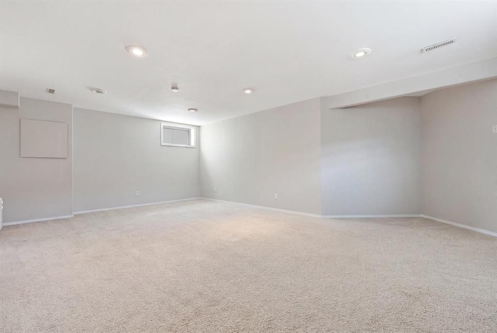 161 Saddlemead Road Ne, Calgary, AB - Indoor Photo Showing Other Room