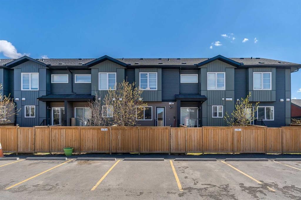 124-31 Red Embers Parade Ne, Calgary, AB - Outdoor With Facade