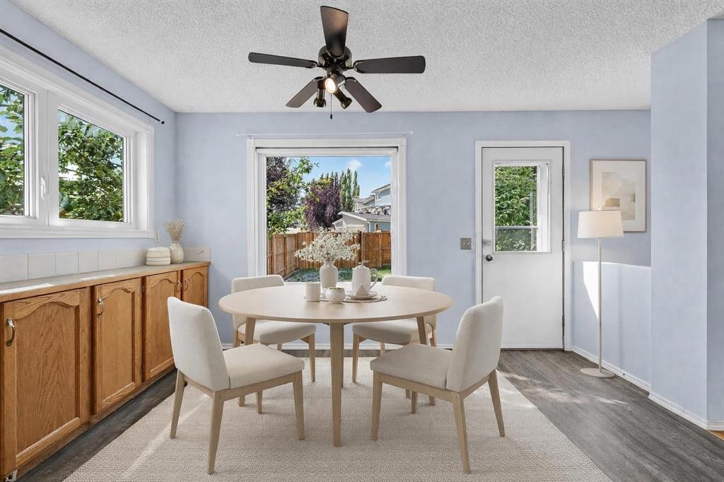 446 Harvest Hills Drive Ne, Calgary, AB - Indoor Photo Showing Dining Room