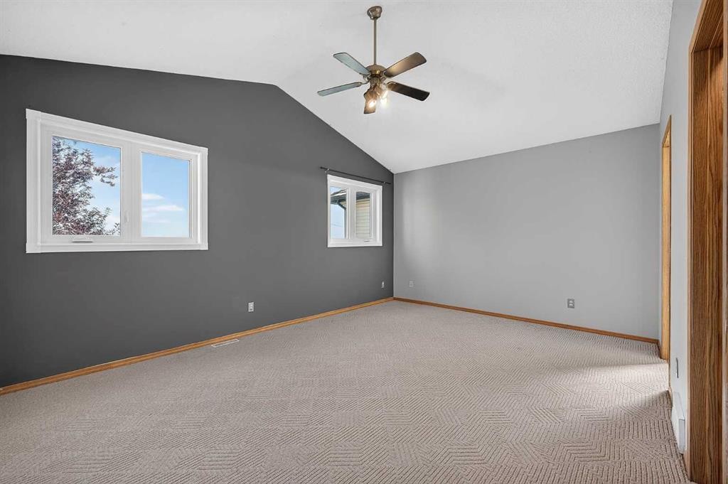 446 Harvest Hills Drive Ne, Calgary, AB - Indoor Photo Showing Other Room