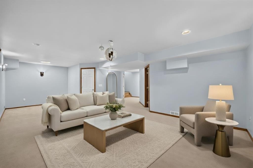 446 Harvest Hills Drive Ne, Calgary, AB - Indoor Photo Showing Living Room