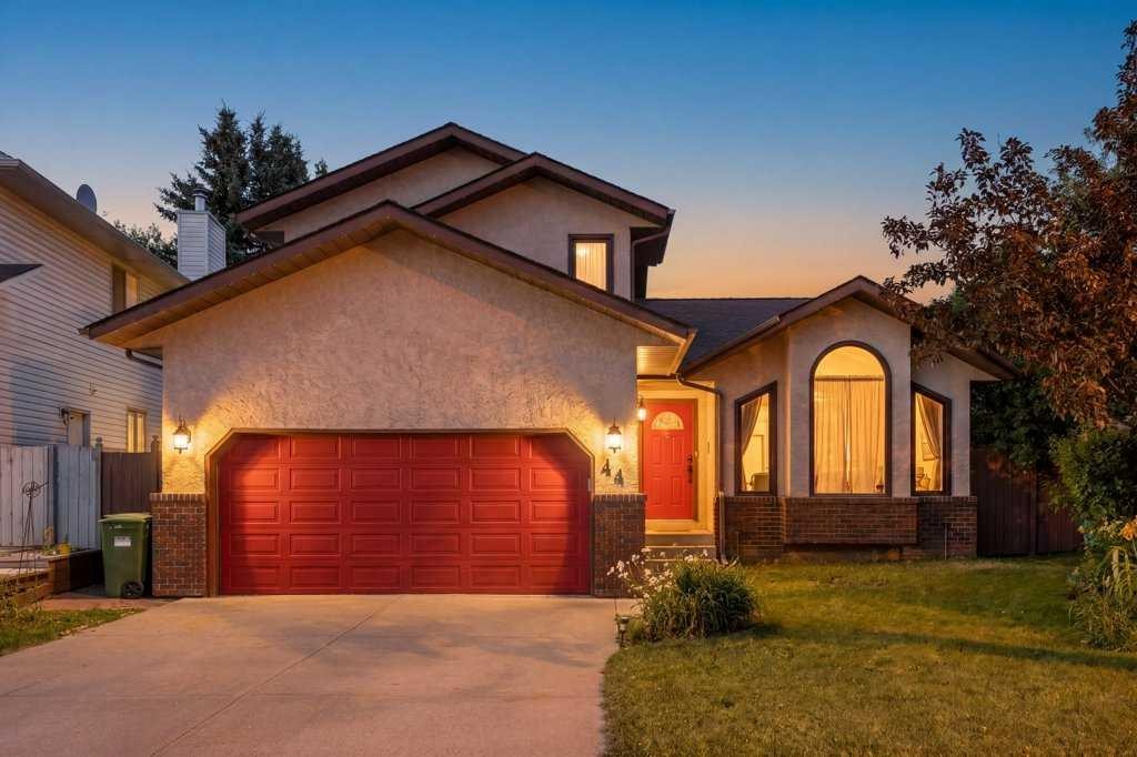 44 Hawkstone Drive Nw, Calgary, AB