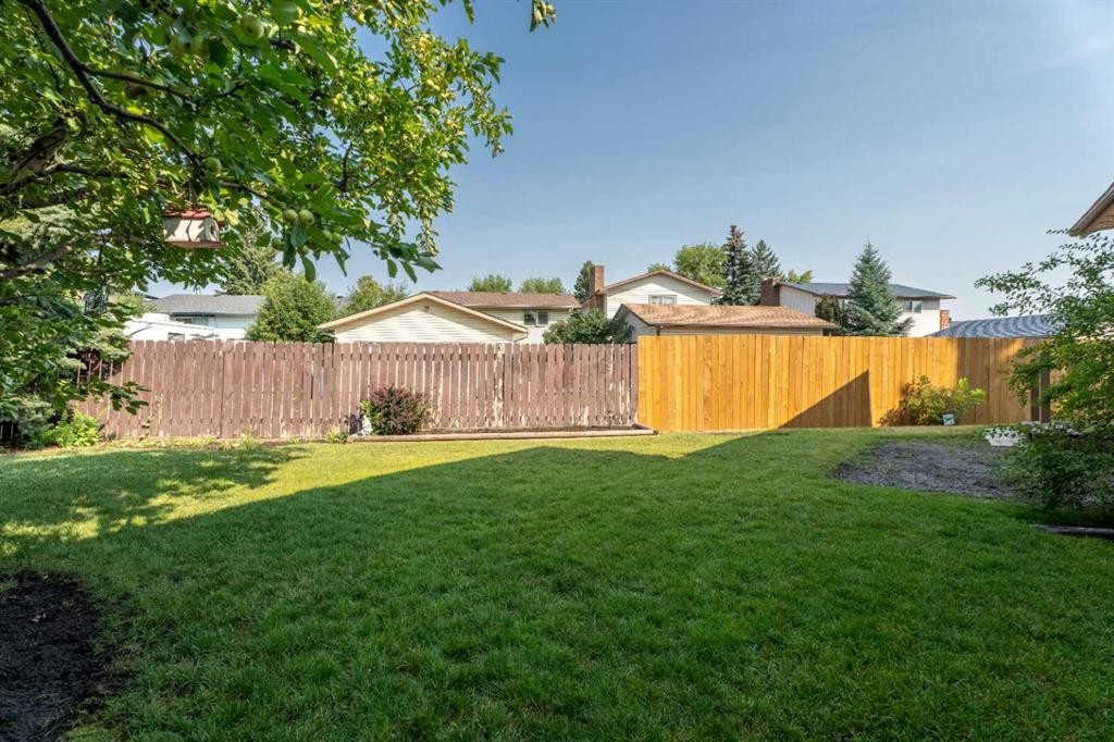 71 Templewood Road Ne, Calgary, AB - Outdoor