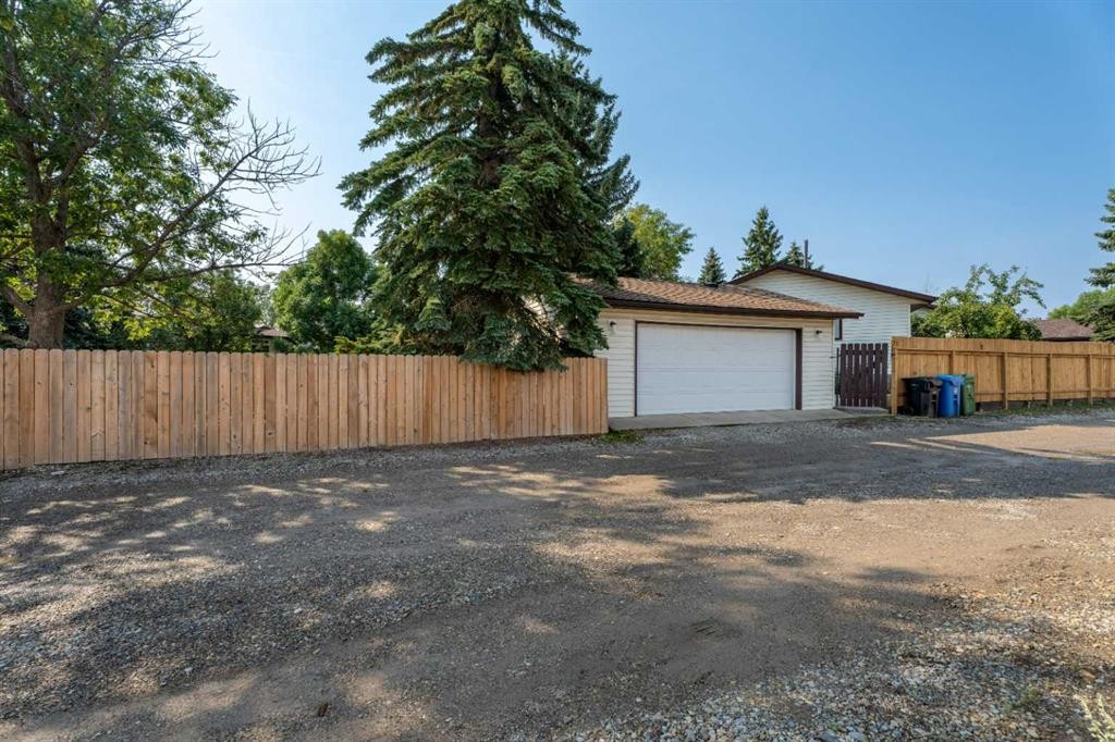 71 Templewood Road Ne, Calgary, AB - Outdoor