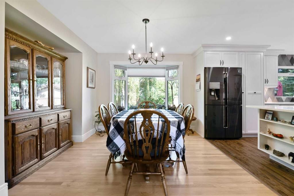 315 Woodpark Place Sw, Calgary, AB - Indoor Photo Showing Dining Room