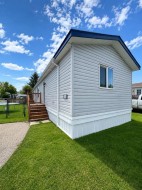113 Heritage Drive Okotoks, AB T1S 1M4