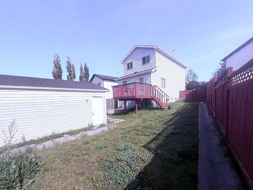 111 Martin Crossing Grove Ne, Calgary, AB