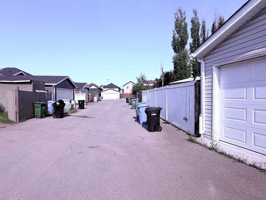 111 Martin Crossing Grove Ne, Calgary, AB