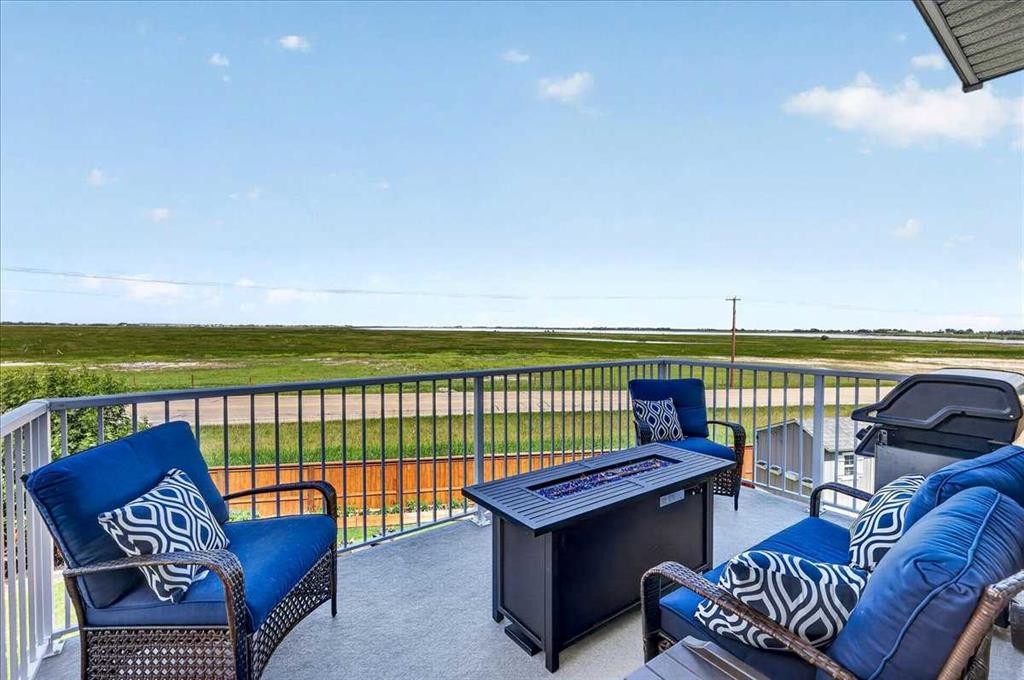 61 Hanson Lane Ne, Langdon, AB - Outdoor With Exterior