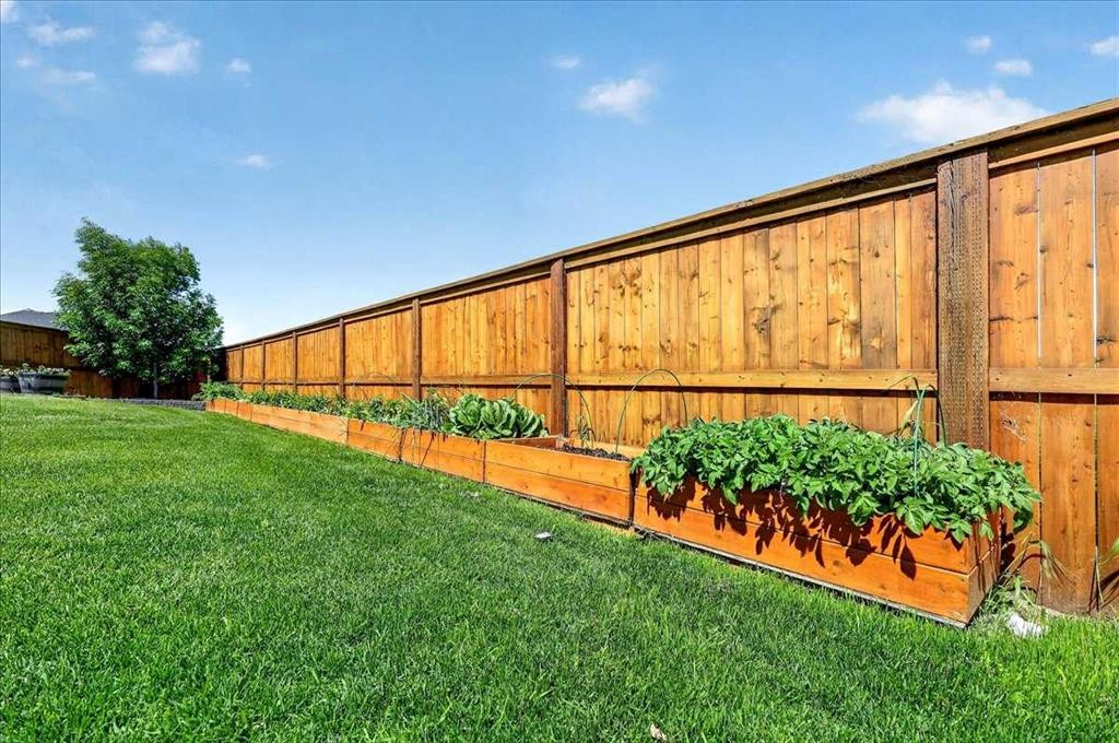 61 Hanson Lane Ne, Langdon, AB - Outdoor