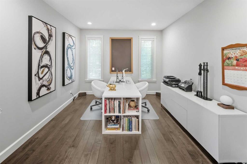 656 Quarry Way Se, Calgary, AB - Indoor