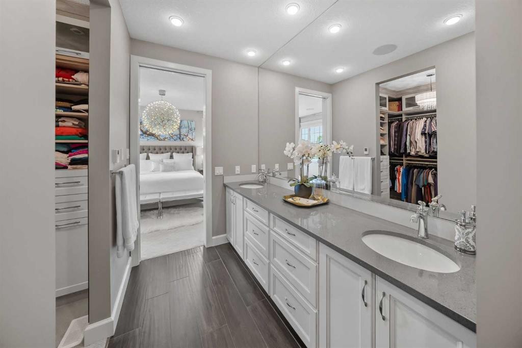 656 Quarry Way Se, Calgary, AB - Indoor Photo Showing Bathroom