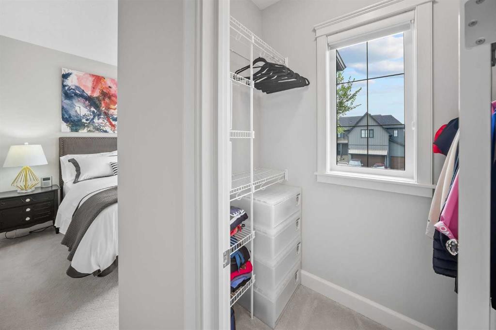 656 Quarry Way Se, Calgary, AB - Indoor Photo Showing Laundry Room