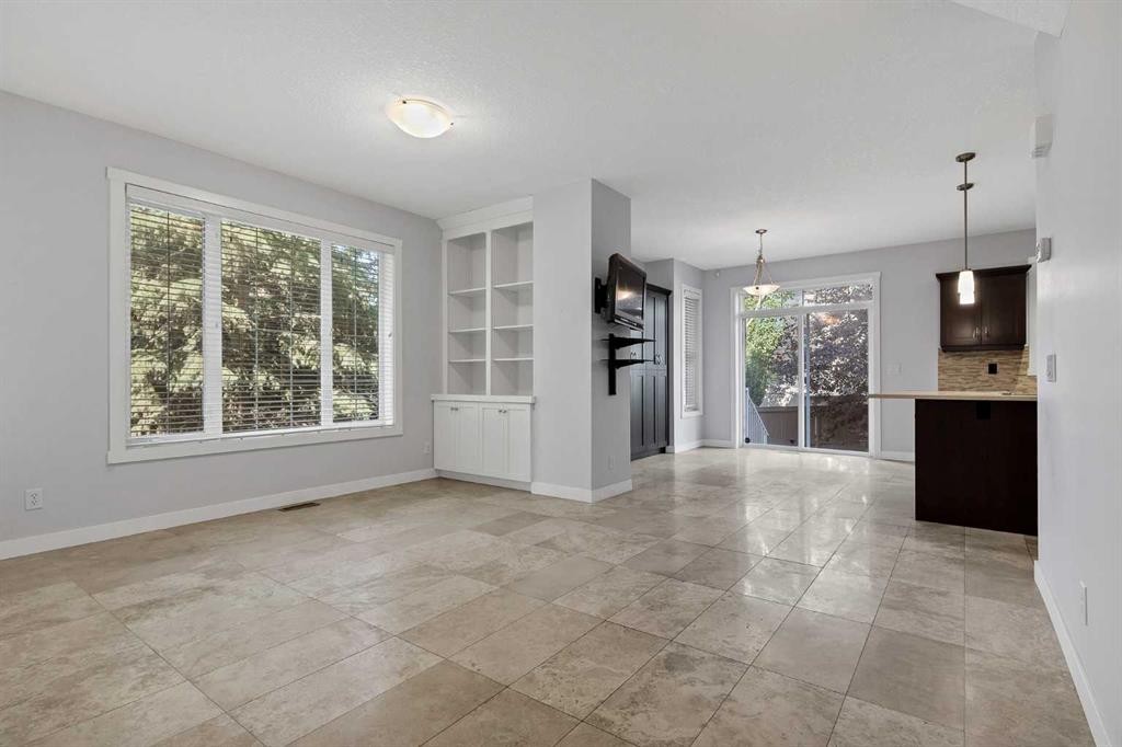 37 Cranleigh Heath Se, Calgary, AB - Indoor
