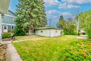 2628 Capitol Hill Crescent Nw, Calgary, AB - Outdoor
