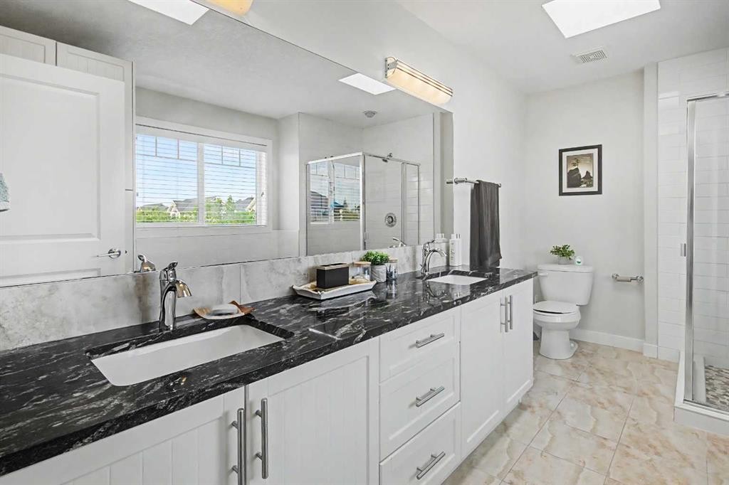 2 Baywater Cape, Airdrie, AB - Indoor Photo Showing Bathroom