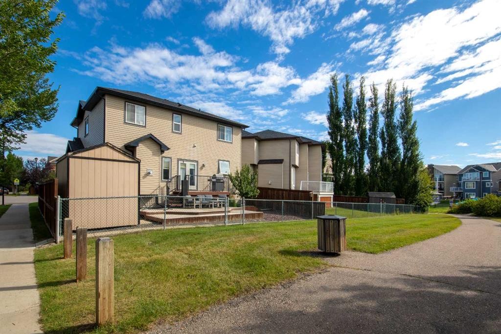 2 Baywater Cape, Airdrie, AB - Outdoor