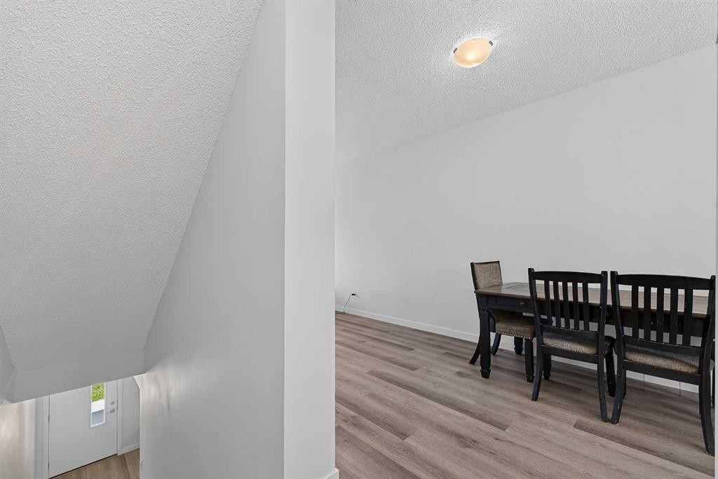 433-301 Redstone Boulevard Ne, Calgary, AB - Indoor