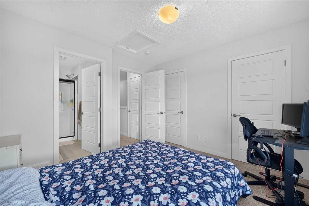 433-301 Redstone Boulevard Ne, Calgary, AB - Indoor Photo Showing Bedroom