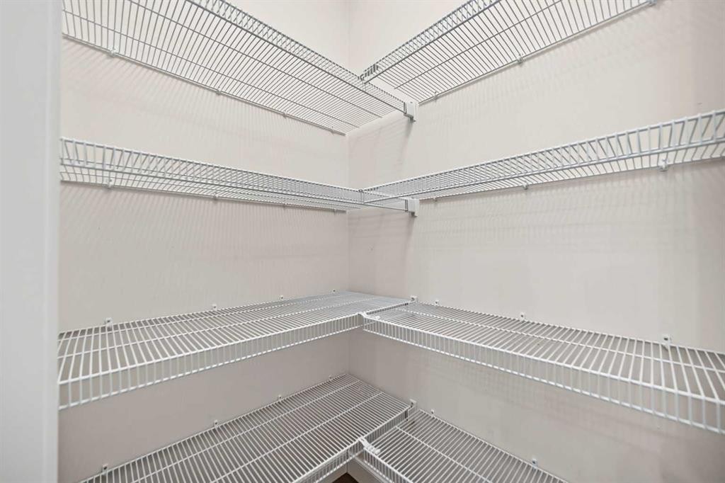 86 Pantego Lane Nw, Calgary, AB - Indoor With Storage