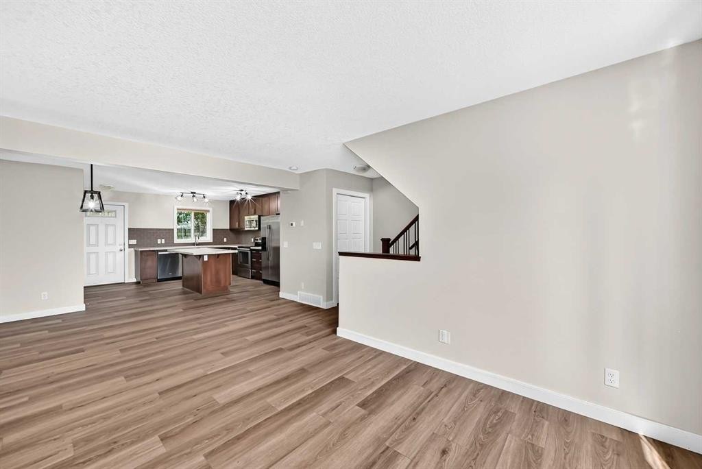 86 Pantego Lane Nw, Calgary, AB - Indoor