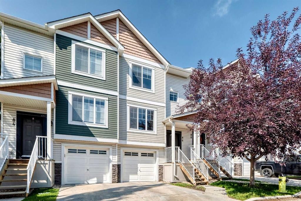 86 Pantego Lane Nw, Calgary, AB - Outdoor With Facade