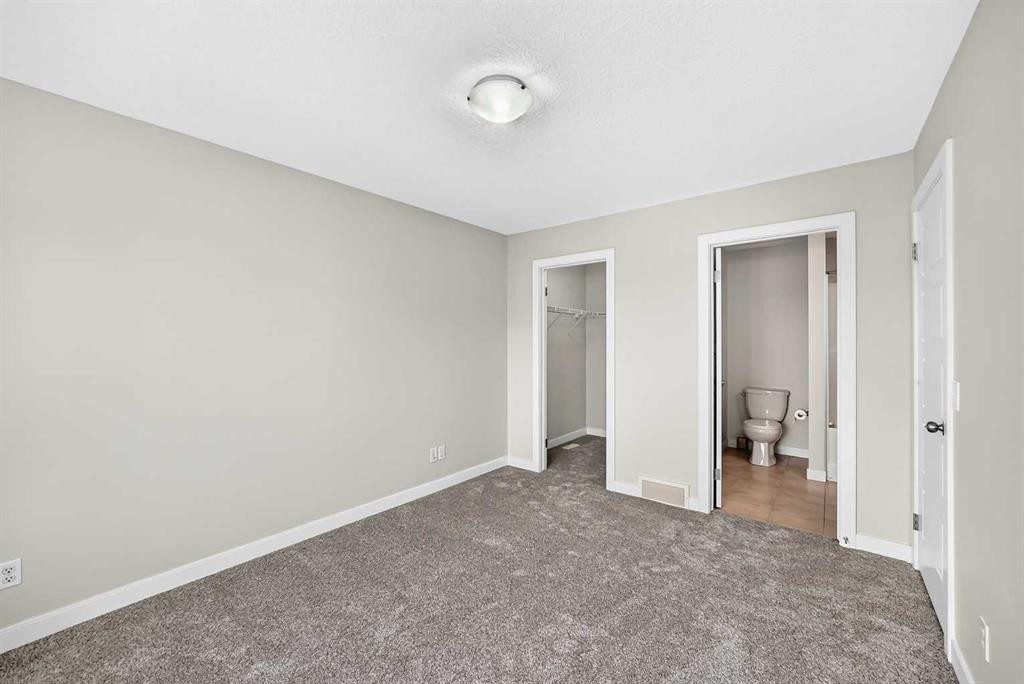 86 Pantego Lane Nw, Calgary, AB - Indoor Photo Showing Other Room