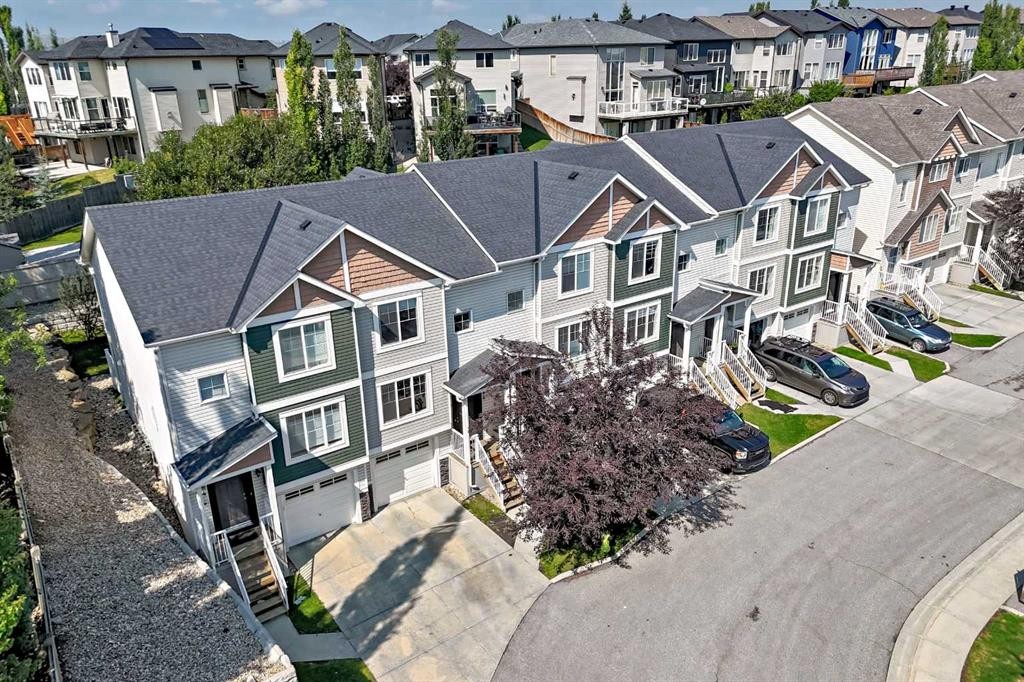 86 Pantego Lane Nw, Calgary, AB - Outdoor With Facade